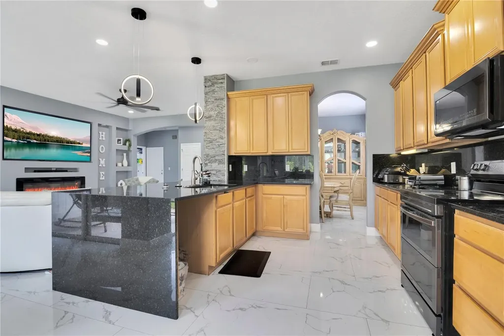 5047 Adair Oak Drive Orlando FL 32829