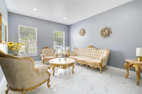 5047 Adair Oak Drive Orlando FL 32829