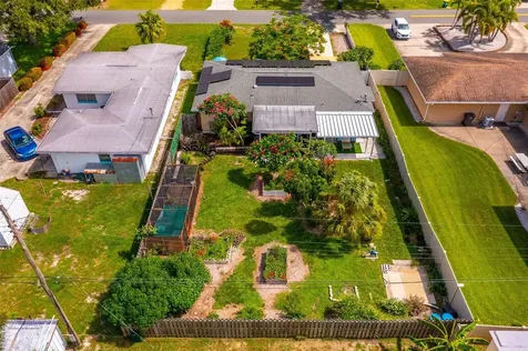 5236 48th Terrace N St Petersburg FL 33709