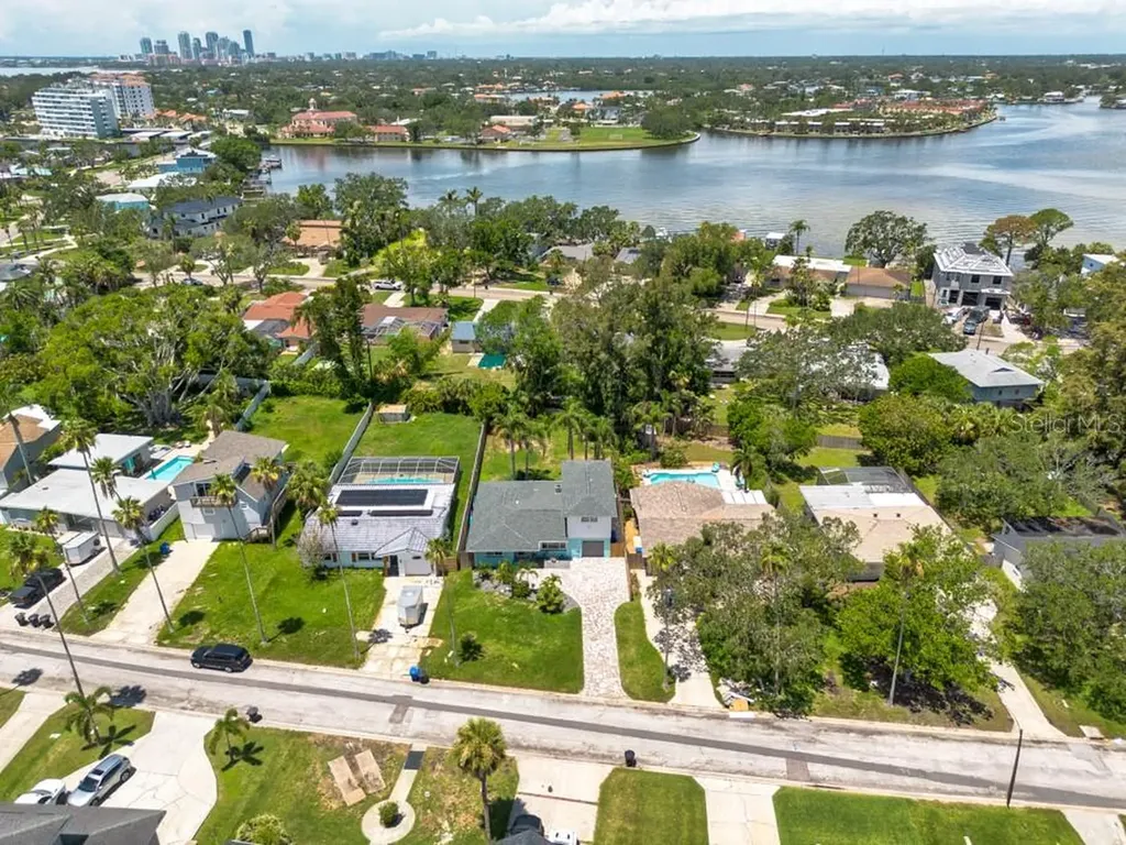 3700 Alabama Avenue NE St Petersburg FL 33703