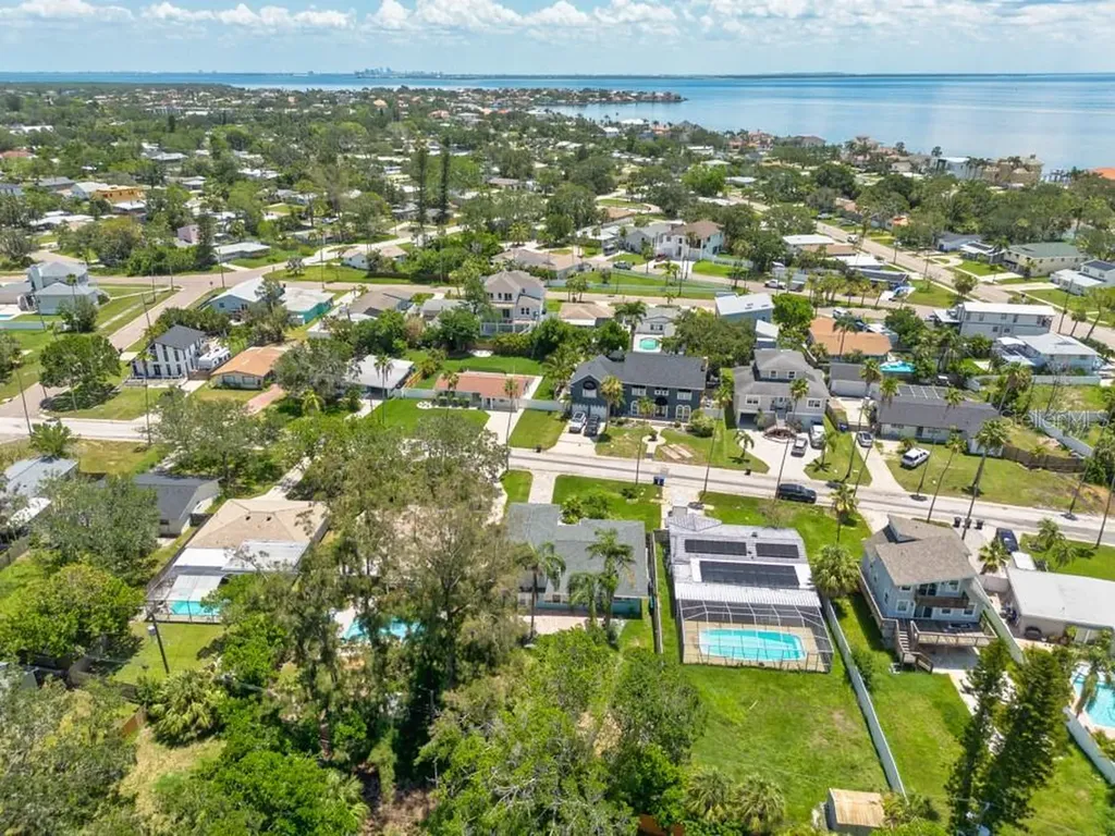 3700 Alabama Avenue NE St Petersburg FL 33703