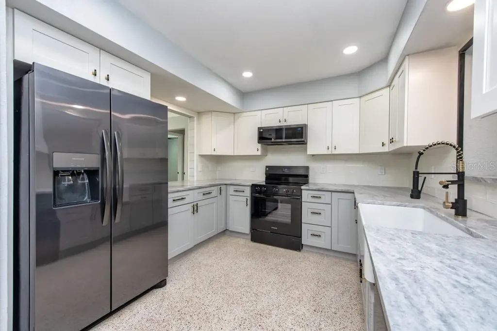 3700 Alabama Avenue NE St Petersburg FL 33703