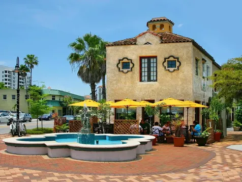 152 Audubon Place Sarasota FL 34237