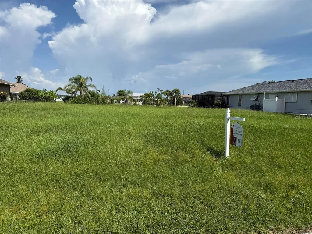 11 Bunker Circle Rotonda West FL 33947