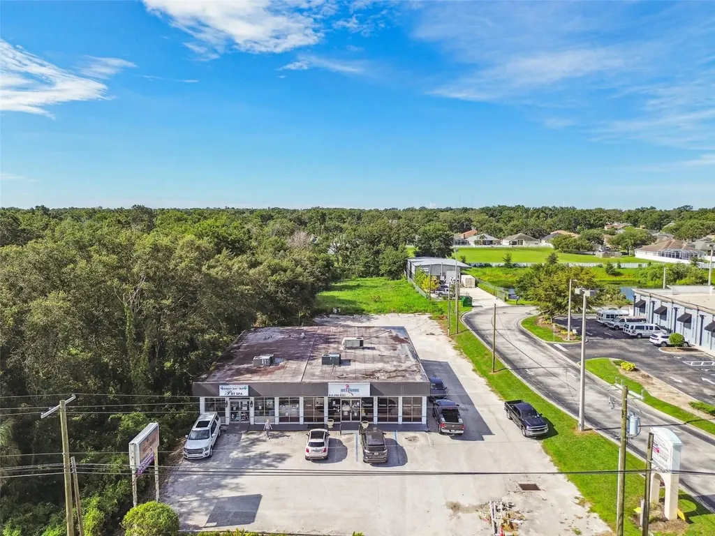 2617 E Brandon Boulevard Valrico FL 33594