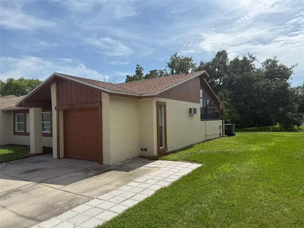 1002 Oropesa Avenue Orlando FL 32807
