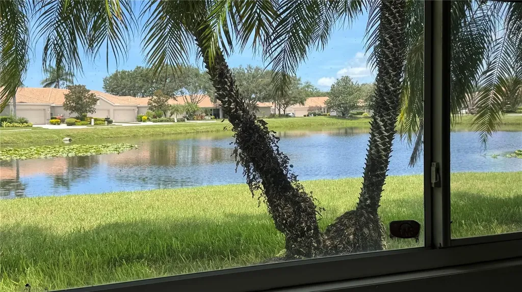8228 Simpson Falls Court Sarasota FL 34243