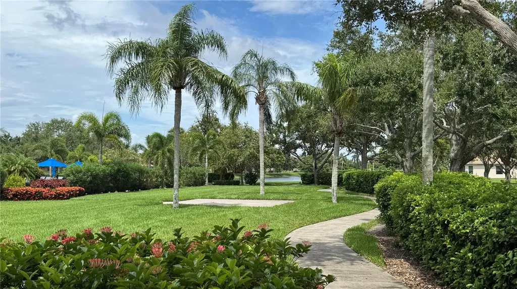 8228 Simpson Falls Court Sarasota FL 34243