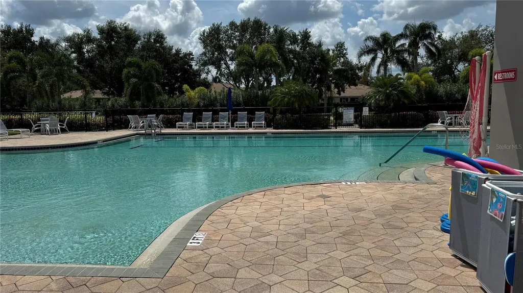 8228 Simpson Falls Court Sarasota FL 34243