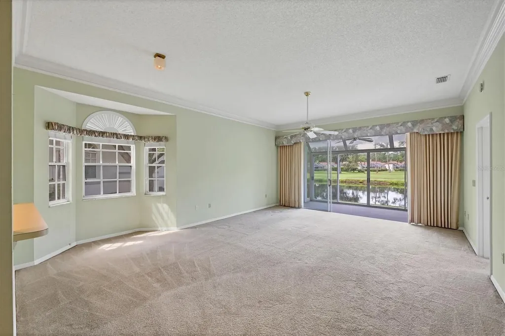 5662 Long Common Circle Sarasota FL 34235