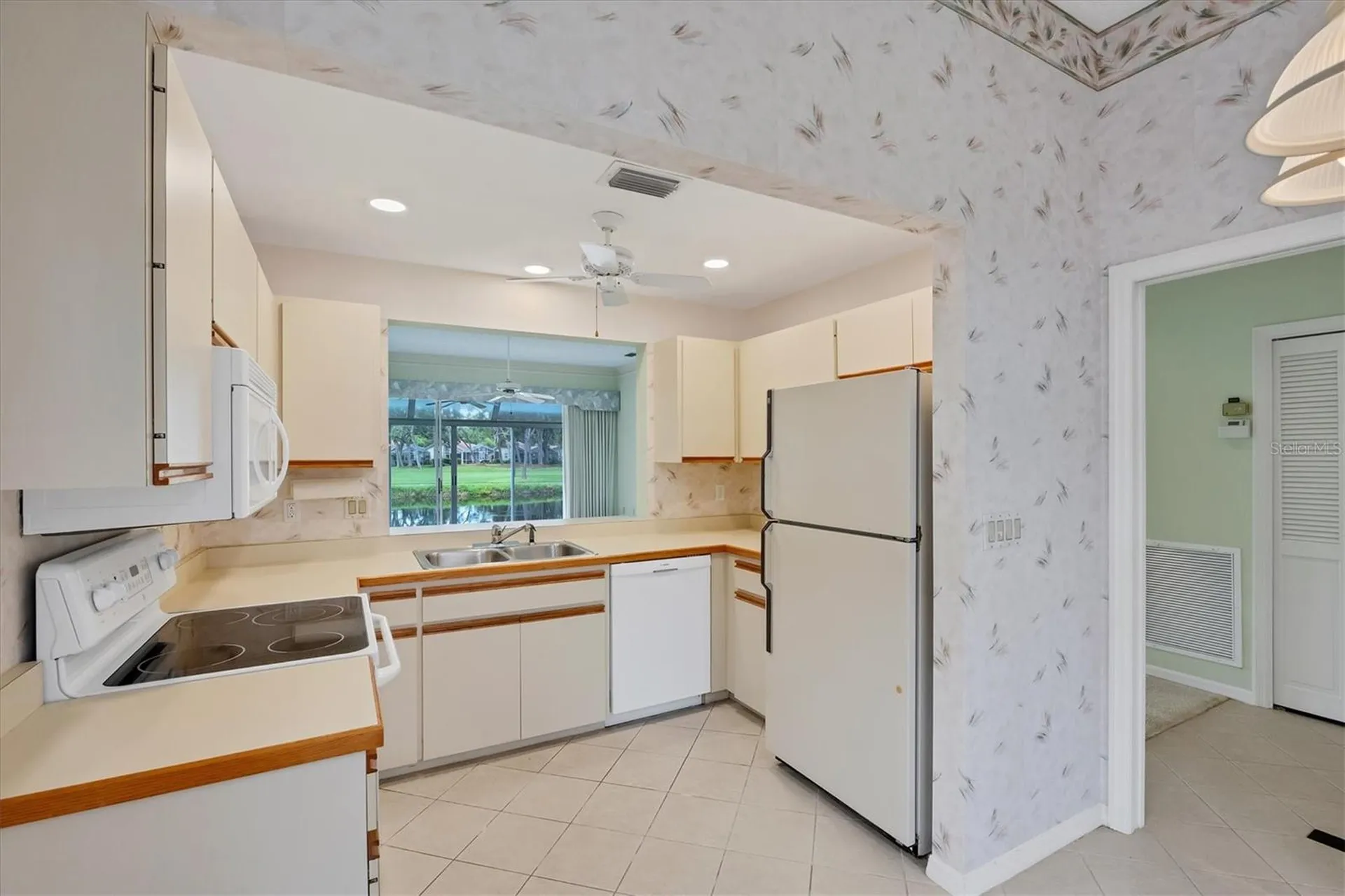 5662 Long Common Circle Sarasota FL 34235