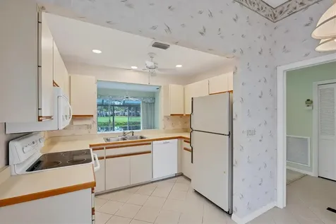 5662 Long Common Circle Sarasota FL 34235