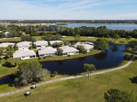 5662 Long Common Circle Sarasota FL 34235