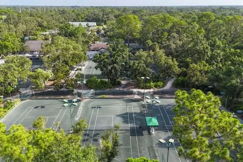 5662 Long Common Circle Sarasota FL 34235