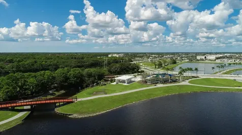 5662 Long Common Circle Sarasota FL 34235