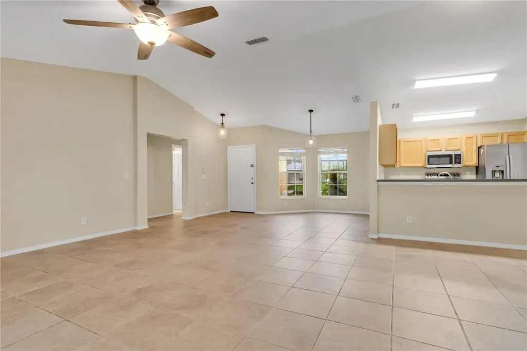 11813 Colyar Lane Parrish FL 34219