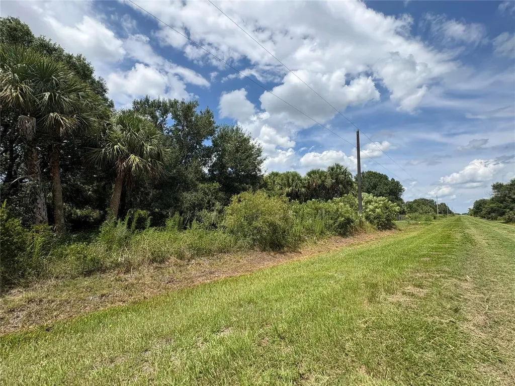 19575 NW 266th Street Okeechobee FL 34972