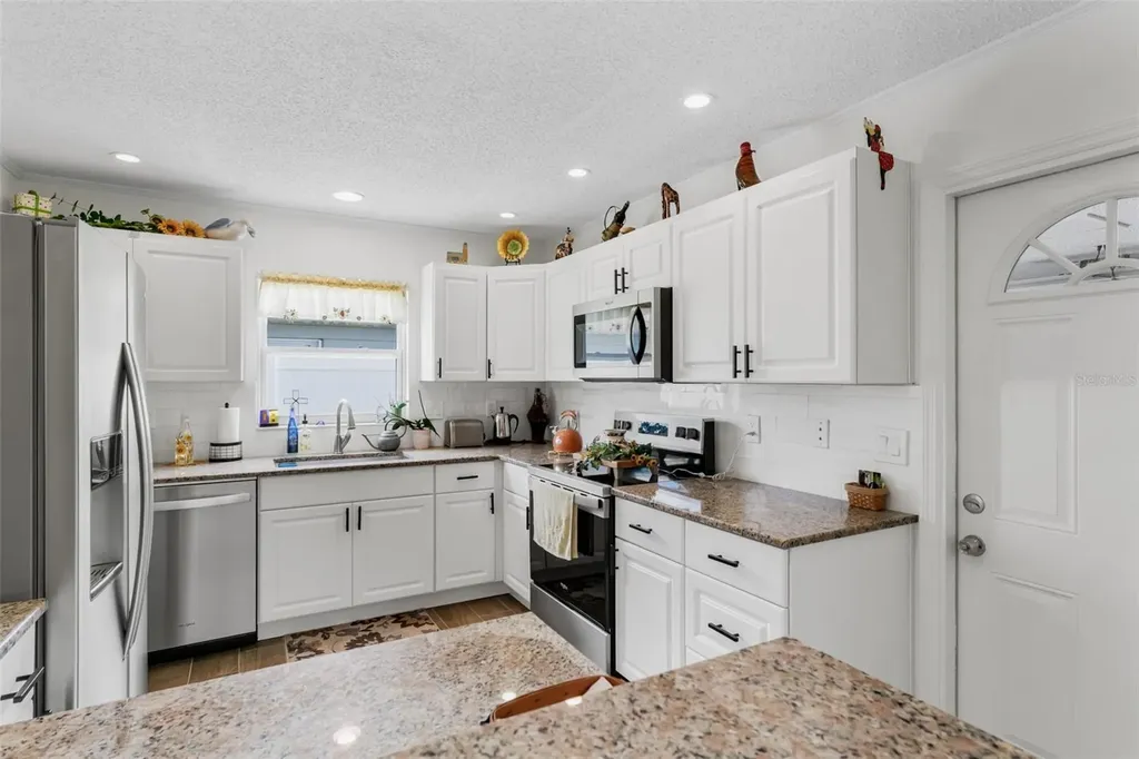 6411 Elmhurst Court Pinellas Park FL 33782