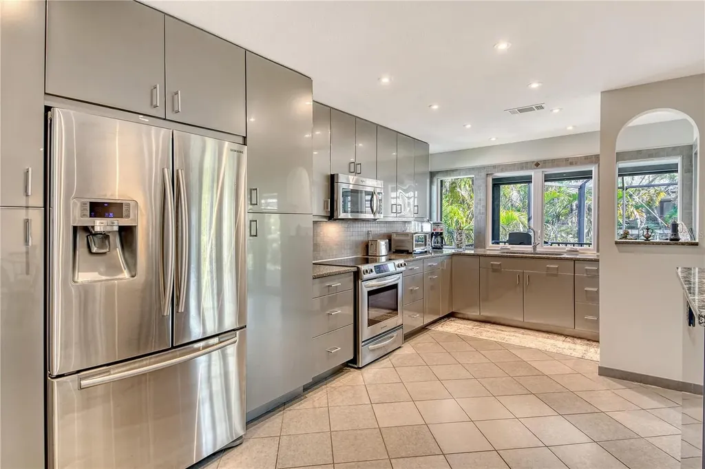 3210 Bayou Sound Longboat Key FL 34228