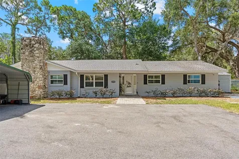 19094 SE 162nd Street Weirsdale FL 32195
