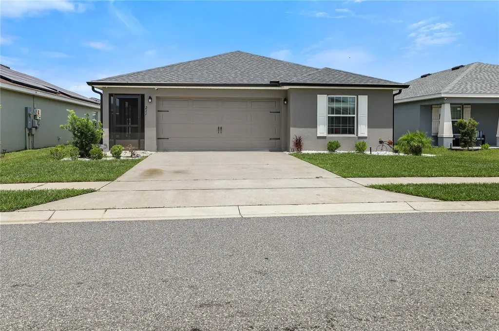 211 Foxtail Loop Davenport FL 33837
