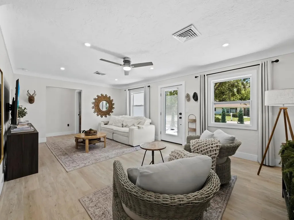 3439 Fair Oaks Place Sarasota FL 34239