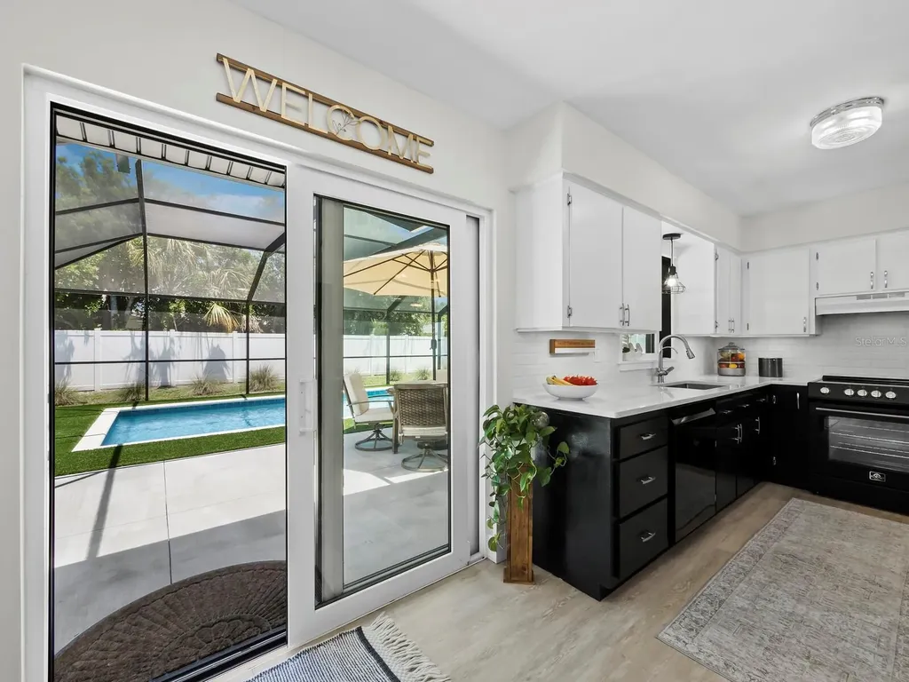 3439 Fair Oaks Place Sarasota FL 34239