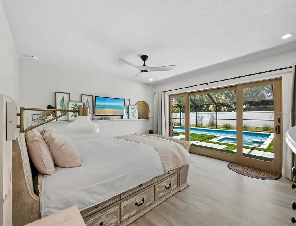 3439 Fair Oaks Place Sarasota FL 34239