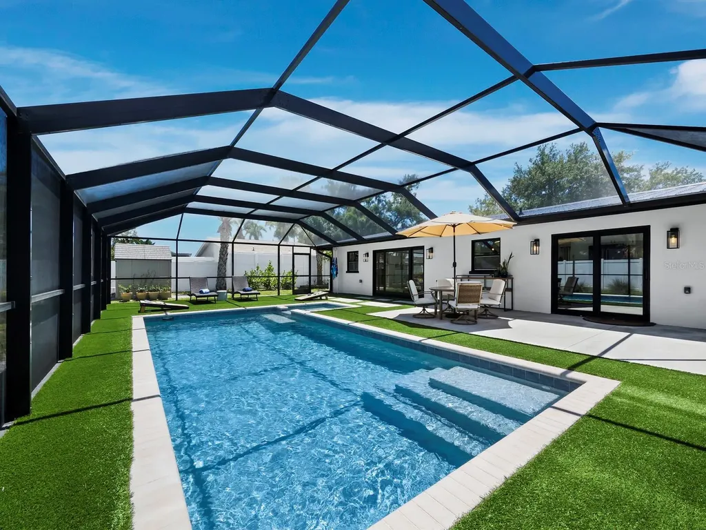 3439 Fair Oaks Place Sarasota FL 34239
