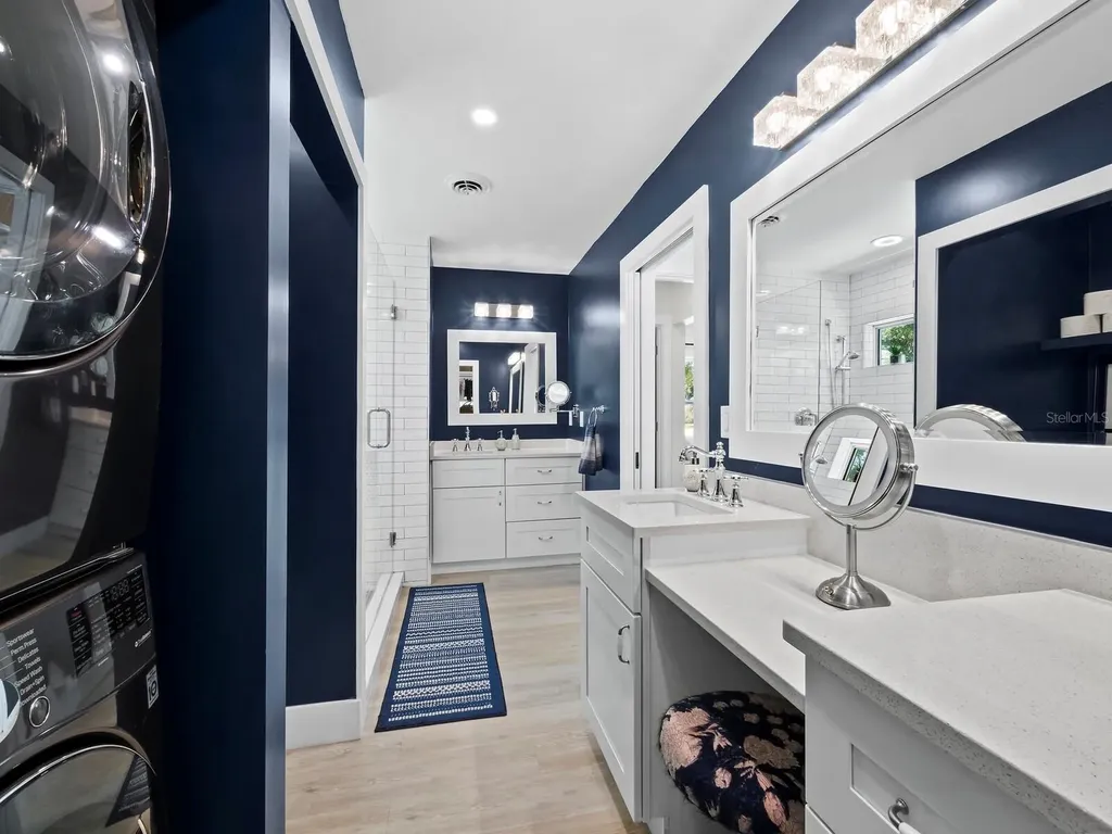3439 Fair Oaks Place Sarasota FL 34239