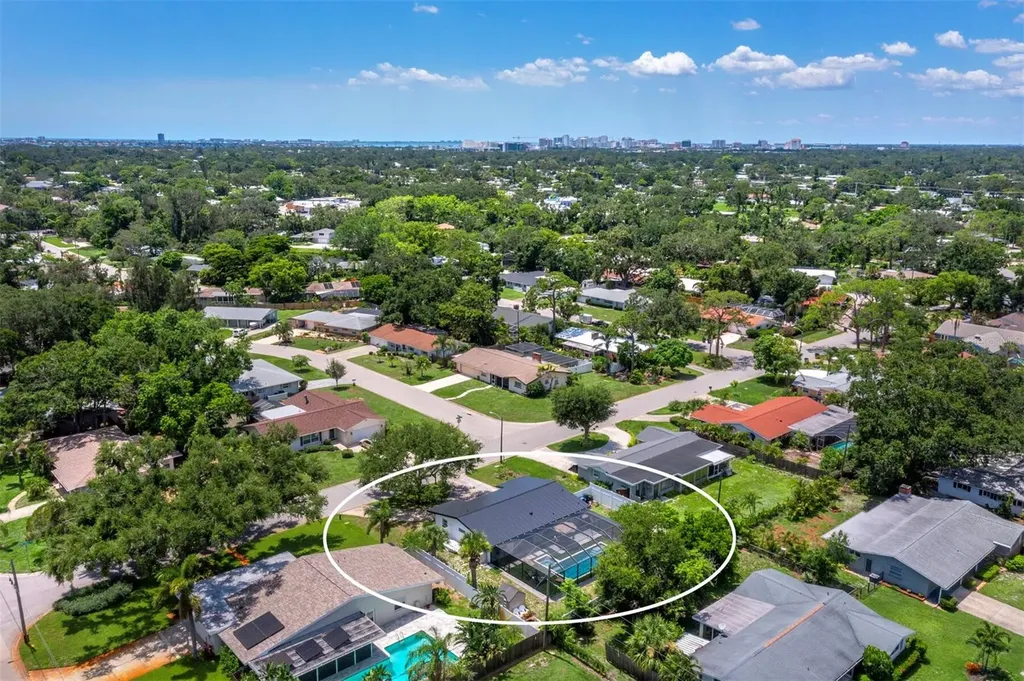 3439 Fair Oaks Place Sarasota FL 34239