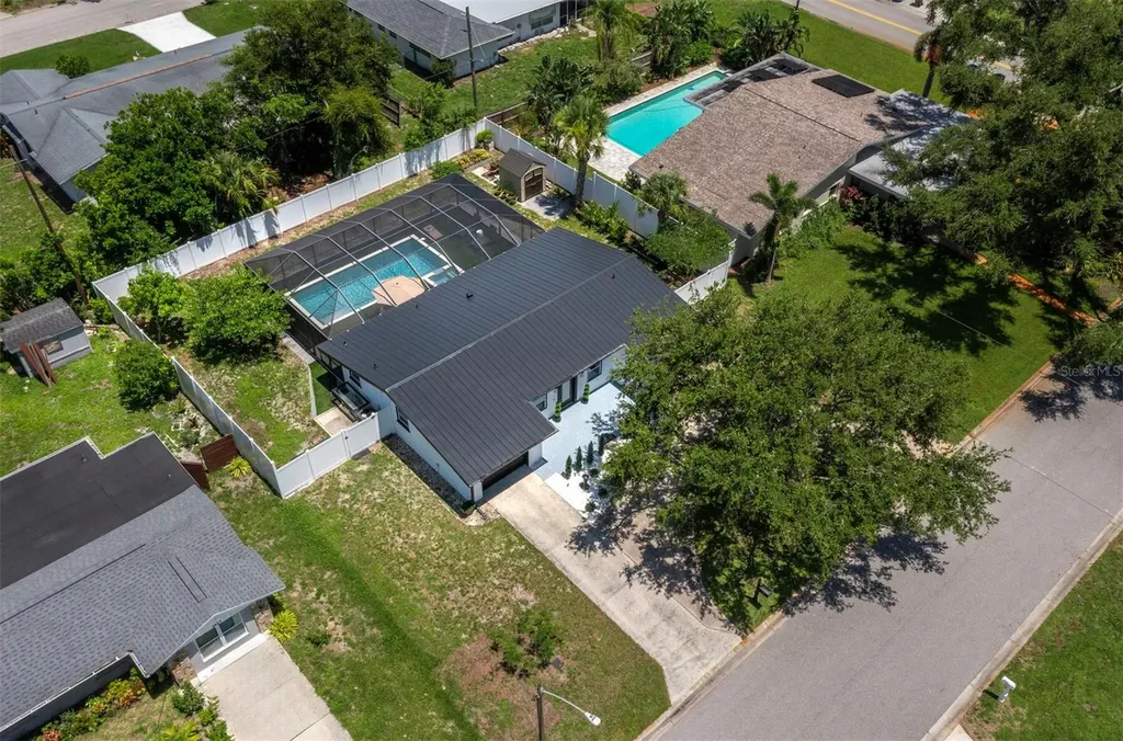 3439 Fair Oaks Place Sarasota FL 34239