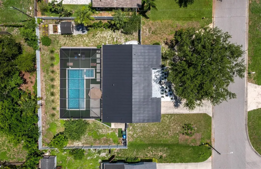3439 Fair Oaks Place Sarasota FL 34239