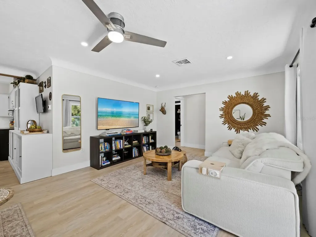 3439 Fair Oaks Place Sarasota FL 34239