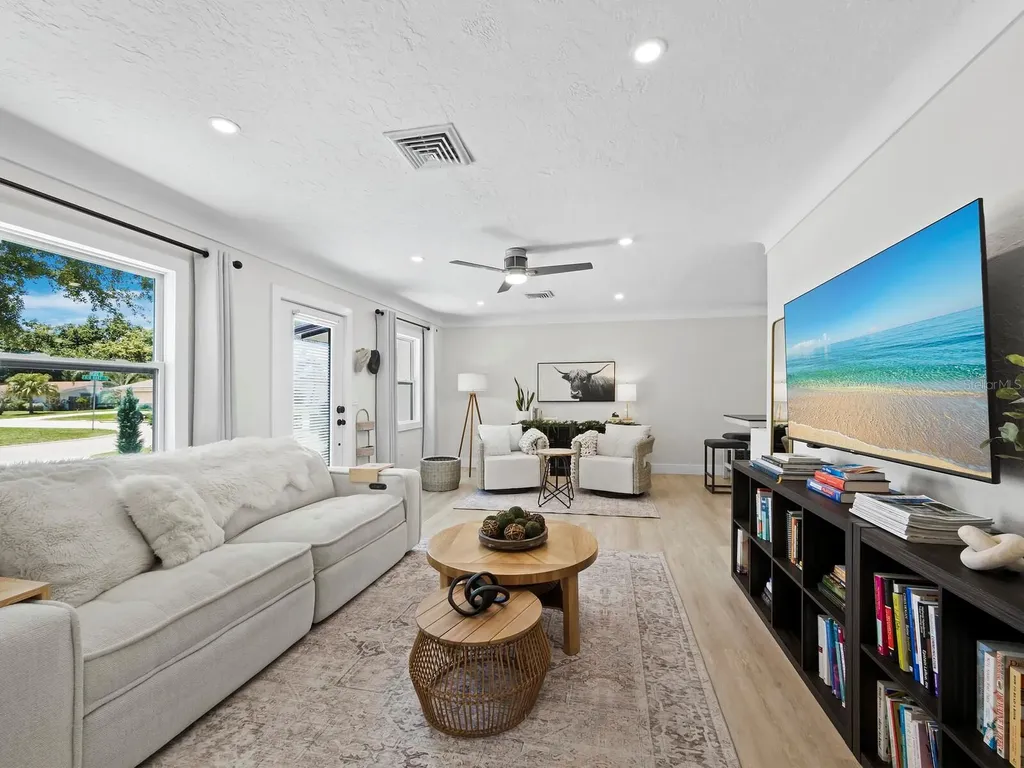 3439 Fair Oaks Place Sarasota FL 34239