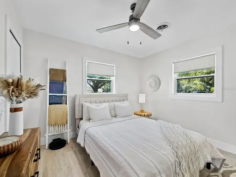 3439 Fair Oaks Place Sarasota FL 34239