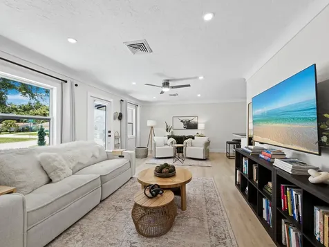 3439 Fair Oaks Place Sarasota FL 34239
