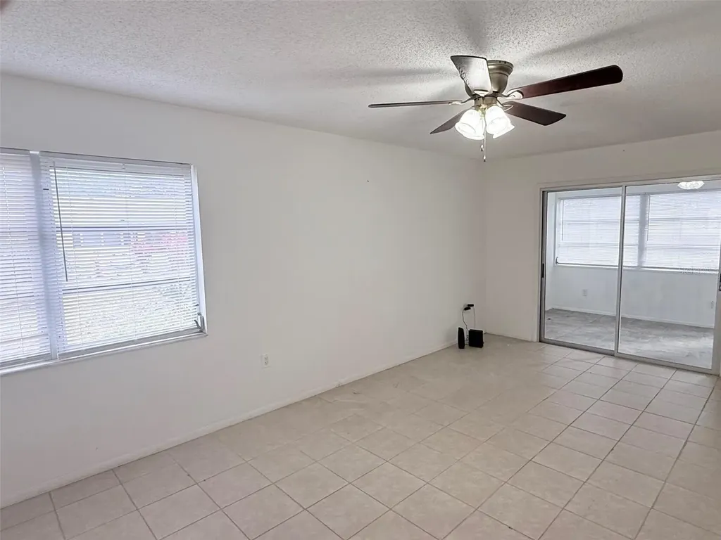 390 301 Boulevard W Bradenton FL 34205