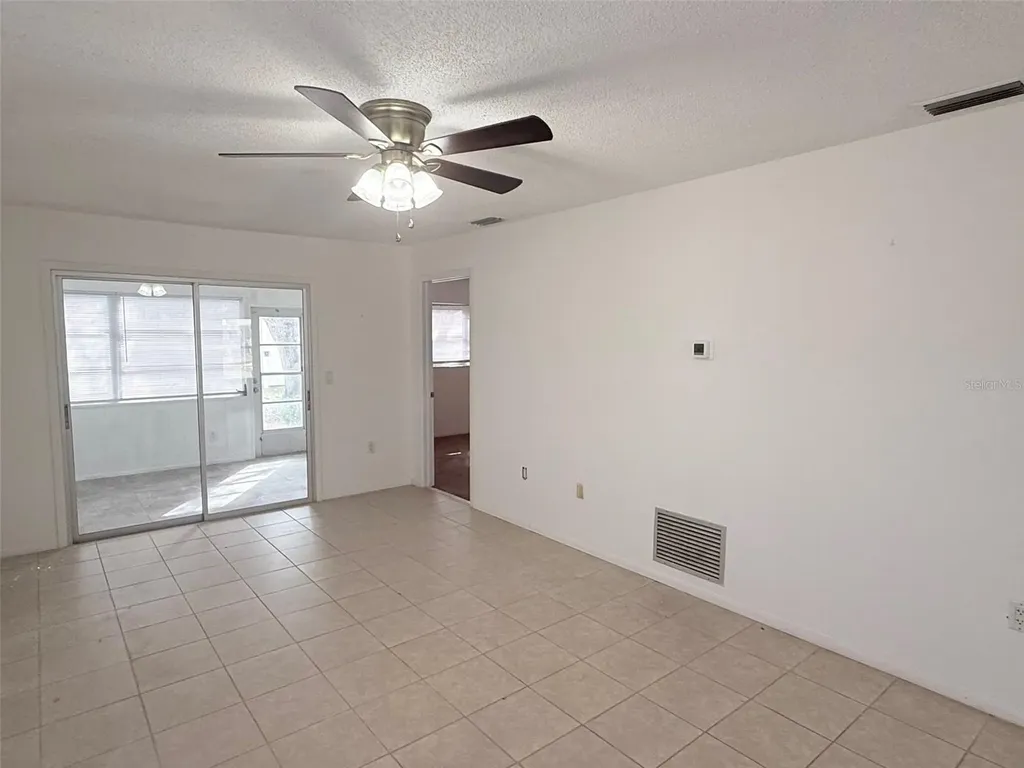 390 301 Boulevard W Bradenton FL 34205