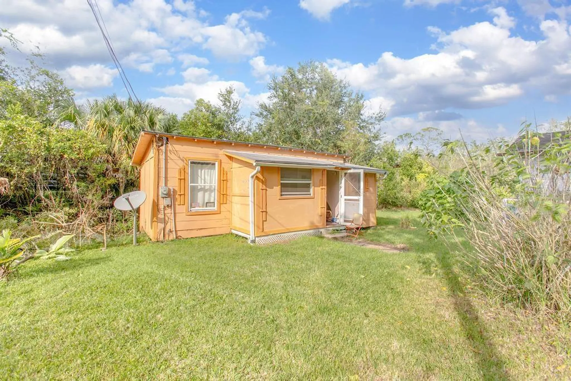 1 Smith Court Deland FL 32724
