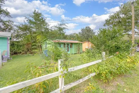 1 Smith Court Deland FL 32724