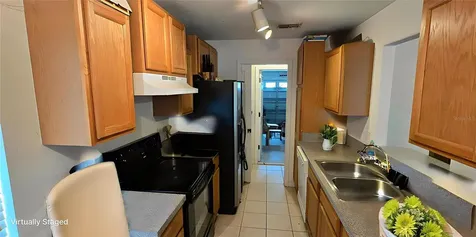 94 E 18th Street Apopka FL 32703