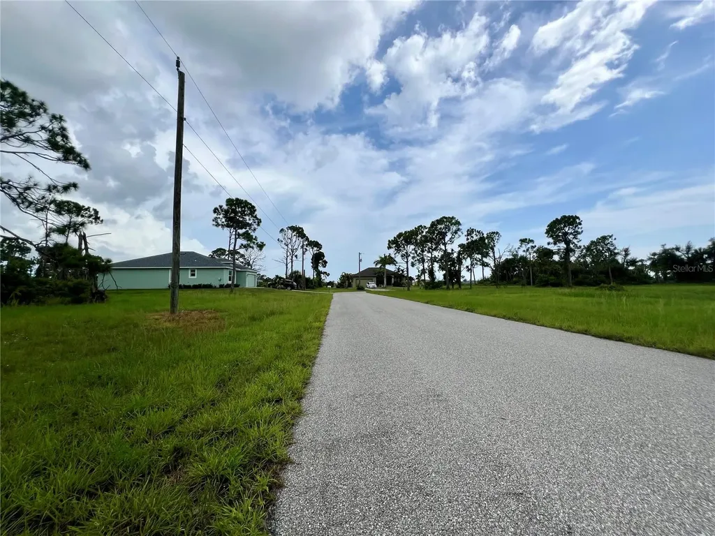 28 Mate Circle Placida FL 33946