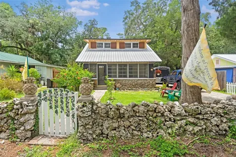 11 62nd Street Yankeetown FL 34498