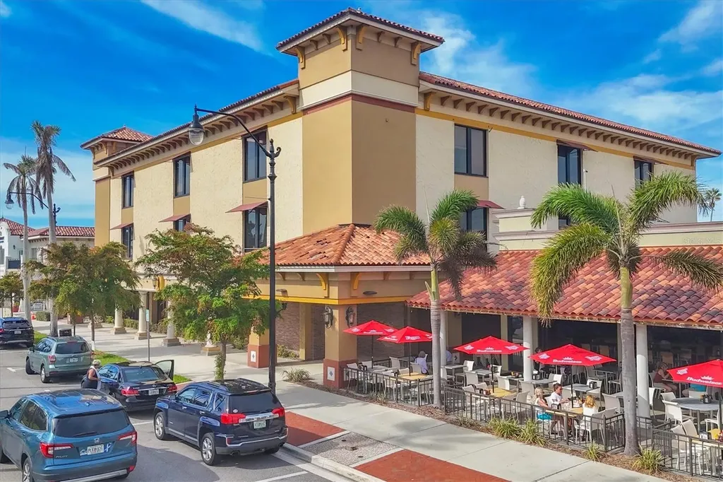 840 The Esplanade N Venice FL 34285