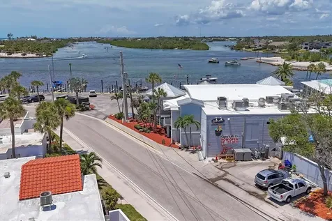 840 The Esplanade N Venice FL 34285