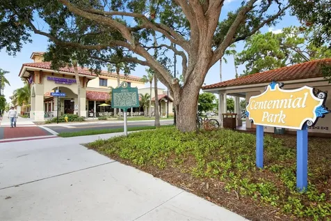 840 The Esplanade N Venice FL 34285