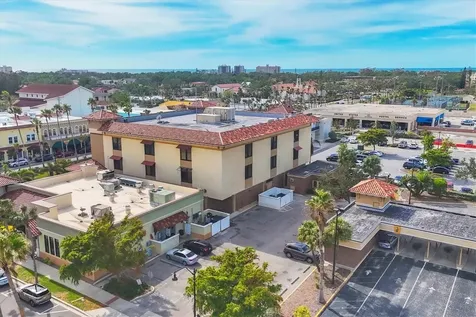 840 The Esplanade N Venice FL 34285