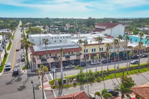 840 The Esplanade N Venice FL 34285