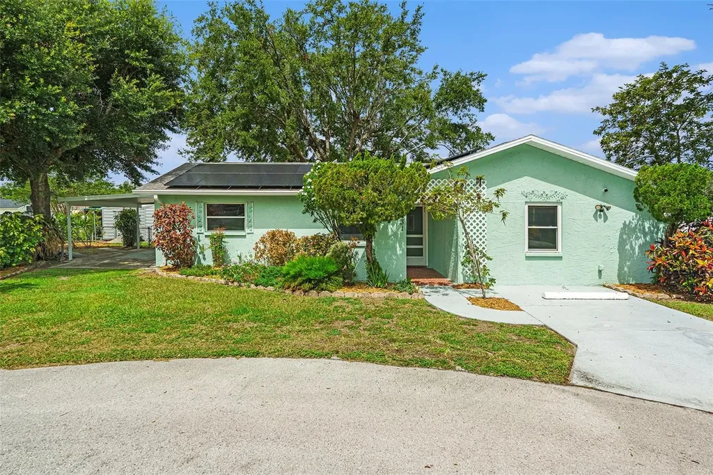 6131 17th Street Zephyrhills FL 33542
